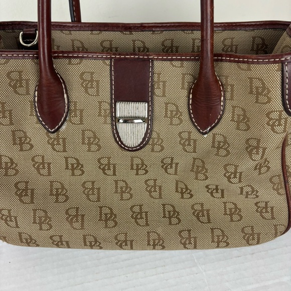 Dooney & Bourke vintage logo satchel bag/crossbody strap incl - Picture 3 of 16